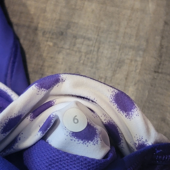 Lululemon presta padded purple cycle shorts size 6 - Picture 6 of 6